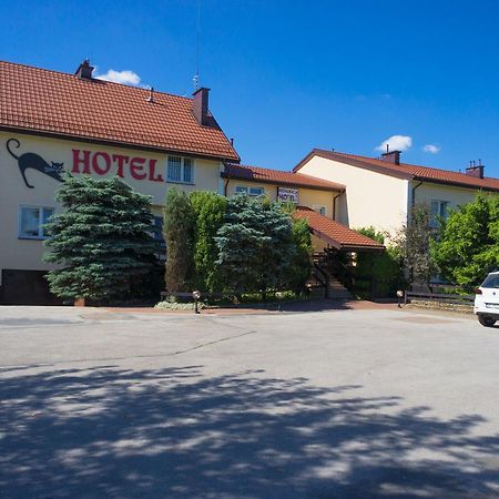 Hotel Kot Siestrzen Exterior foto